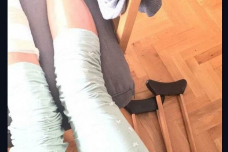 Aleksandra Janković noge