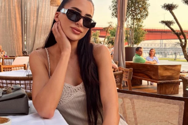 INA GARDIJAN BILA U ŠEMI SA OVA DVA PEVAČA: Jedan je u BRAKU, a drugi nestao sa estrade, ona otkrila ISTINU o aferama!