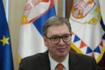 SRDAČAN SUSRET DVA ALEKSANDRA U PEKINGU: Vučić na poklon dobio dres od selektora Kine!