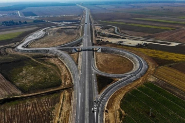SPEKTAKULARNE BROJKE! Auto-put Pakovraće–Požega hit leta, pogledajte koliko je vozila do sada prošlo ovim delom!