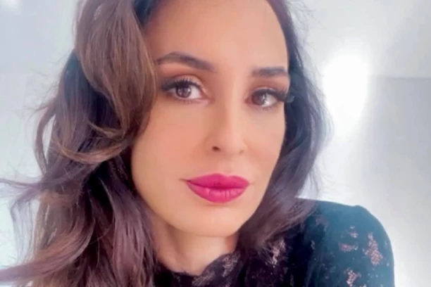 PREDOZIRALA SE ĆERKA POZNATOG PEVAČA! Pronašli nepomično telo nakon što je tragično izgubila brata, otac PUCAO SEBI U GRUDI