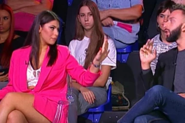 MILICA VESELINOVIĆ NAPALA VODITELJA ELITE, ON JE OPOMENUO: Šok snimak kruži internetom, UŽIVO u programu mu poručila OVO, javnost je osudila! (VIDEO)