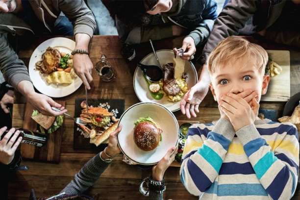 MASOVNO TROVANJE U RESTORANU U OKOLINI ORAHOVCA: Šestogodišnji dečak u teškom stanju!