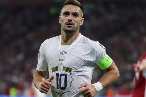 KAKAV JE MAJSTOR SA LOPTOM DUŠAN TADIĆ: Evo šta Crvena zvezda dobija - sa njim je Liga šampiona sigurna! (VIDEO)