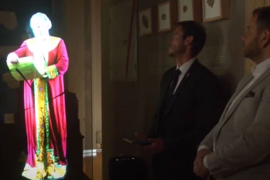 OVAKVO NEŠTO IMA SAMO MUZEJ U KRUŠEVCU! Deo stalne postavke od sada je HOLOGRAM Cara Lazara: "Izgleda kao živ"! (FOTO)