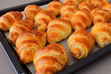 RECEPT ZA KUPUS KIFLE: I sutradan su PREMEKANE, na ovaj način će vam sigurno uspeti iz prve!