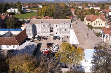 ZAVRŠENO RENOVIRANJE OKRUŽNOG ZATVORA U ČAČKU: Osuđenici ostaju u Kragujevcu, pritvorenici i osoblje se VRAĆAJU!