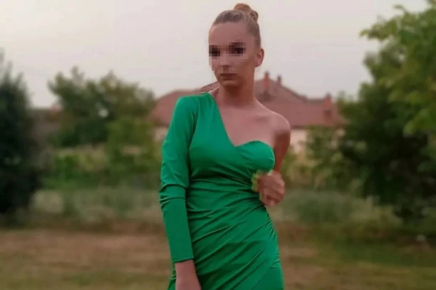 MAJKA JOJ  SPREMALA PUNOLETSTVO, JUČE JE SAHRANILA! Danijela preminula nakon dva meseca u komi, otkriveni novi detalji stravične nesreće u Bogatiću - otac davao gas?