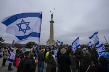 BEOGRAĐANI PROŠETALI GRADOM U ZNAK PODRŠKE RATNOJ ZEMLJI: Održana šetnja za mir u Izraelu (FOTO)