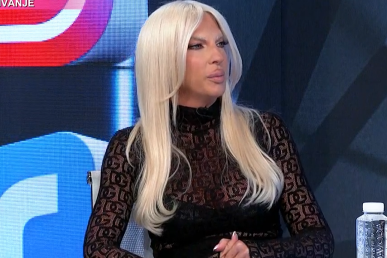 Jelena Karleuša u Hit Tvitu na Pinku