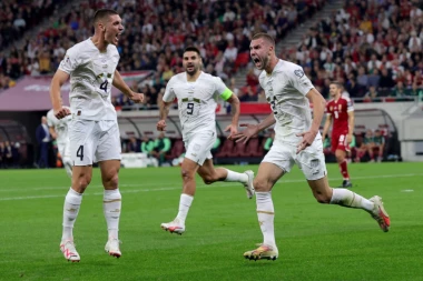 "ORLOVI" LETE DO CILJA IAKO SU IM SEKLI KRILA Fudbaleri Srbije prošli golgotu u kvalifikacijama za ep I NIJE GOTOVO