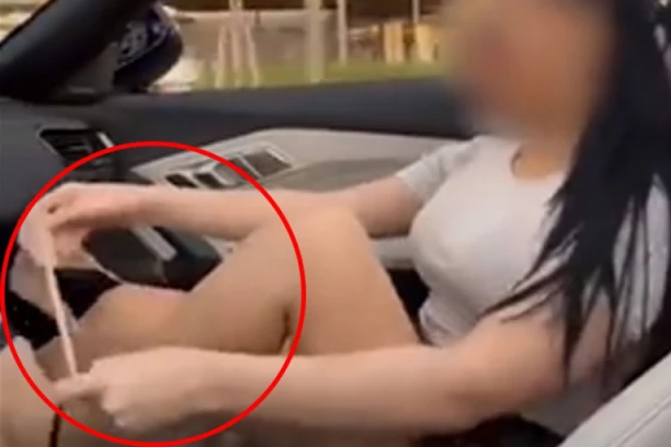 SKINULA GAĆICE U LUKSUZNOM AUTOMOBILU U BEOGRADU! Skandalozan video kruži mrežama - tinejdžerka bez blama PARADIRALA MEĐUNOŽIJEM! (VIDEO)