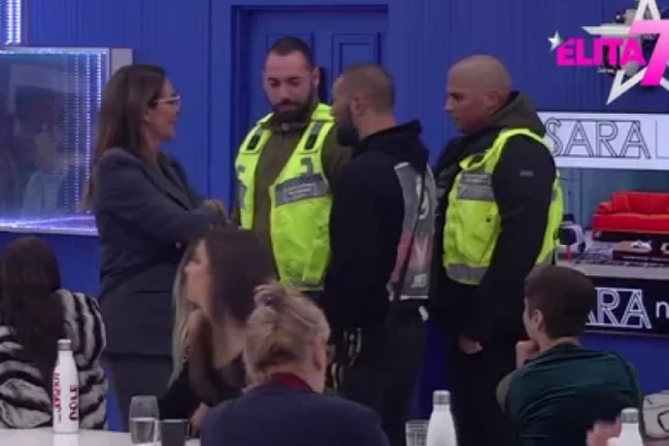 OBEZBEĐENJE HITNO REAGOVALO ZBOG KAČAVENDE: Napravili živi zid oko nje, tajac u Eliti!