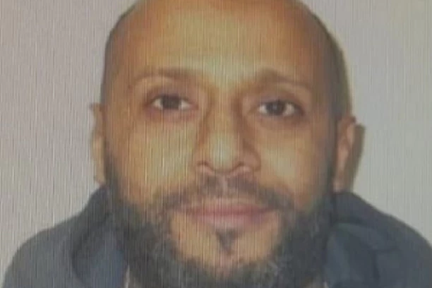 PRVI SNIMAK PUCNJAVE NA TERORISTU U BRISELU! Pogođen u grudi, mediji javili da NIJE ubijen, ali... (VIDEO)