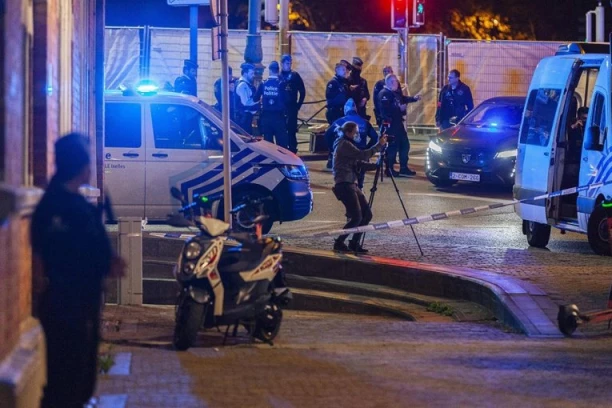 UBIJENA OSOBA U CENTRU GRADA: Pucnjava na ulici, žrtva pogođena u grudi