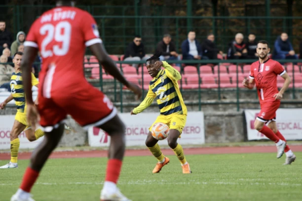 MINIMALAC VREDAN PLEJ-OF ZONE: OFK Vršac je ostvario jako bitan trijumf nad ekipom Novog Sada! (FOTO GALERIJA)