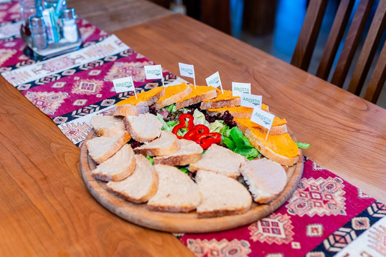 Tradicionalni srpski hleb