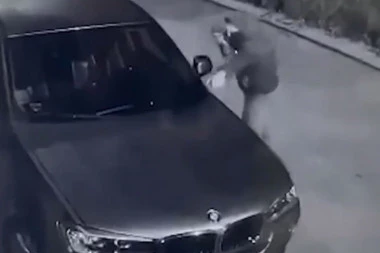 UHAPŠEN MUŠKARAC IZ NOVOG PAZARA: Polio BMW, pa zapalio!