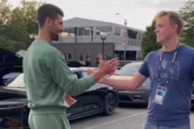 AMERIKANAC PODSEĆA NOLETA: Dao si reč, ja sam u Beogradu! Leteo sam 7.000 kilometara da mu otpevam pesmu