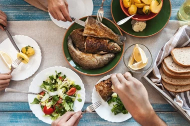 NAJHRANJIVIJA RIBA BOLJA JE I OD LOSOSA: Zbog sledećih dobrobiti trebalo bi češće da se nađe na vašem jelovniku!