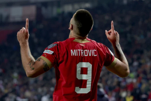 NEKA SE PRIPREME RONALDO I MESI: Mitrogol ispisao nove stranice istorije - uskoro će mu u leđa gledati i najveće zvezde svetskog fudbala! (VIDEO)