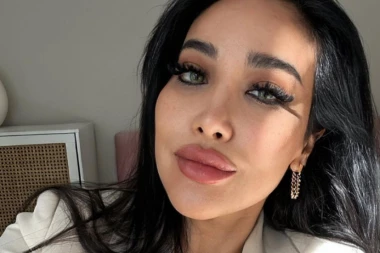 NAKON 12 GODINA CELIBATA PRVI OSEĆAJ OBUZME: Gledala je šta rade drugarice, pa VEŽBALA ovako - na jedno se jedva navikla!