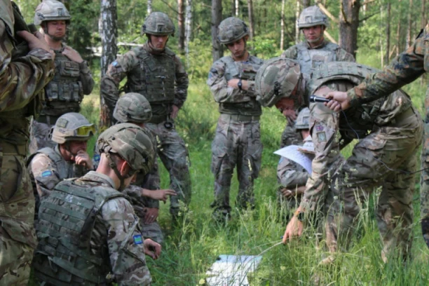 "OVO NIJE STRANAČKO PITANJE" Ministar odbrane izričit - Svi moraju da služe vojni rok!