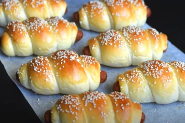 RECEPT ZA ROL VIRŠLE: Najomiljeniji pekarski proizvod napravite sami kod kuće, deca će ih OBOŽAVATI!