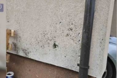 BAČENA EKSPLOZIVNA NAPRAVA NA KUĆU U RANILUGU! Nastavlja se Kurtijev teror nad Srbima na Kosovu i Metohiji!