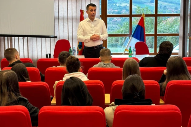 Ministar Milićević: Strast i upornost otvaraju sva vrata!