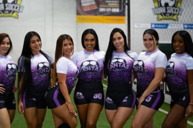 SAMO ZA MUŠKE OČI: Zbog predsednice kolumbijskog Santasa, gore društvene mreže - klub je postao popularniji od mnogih engleskih Premijerligaša! (FOTO GALERIJA)