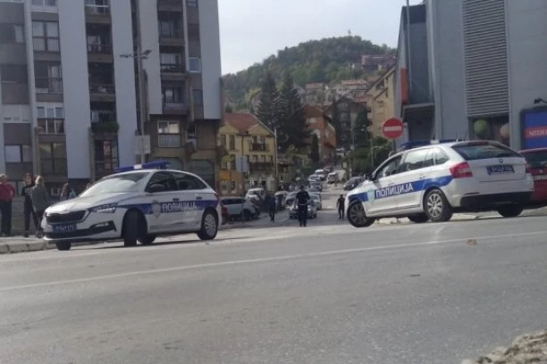 NOVI DETALJI PUCNJAVE U UŽICU! Izrešetao motoriste ispred dece