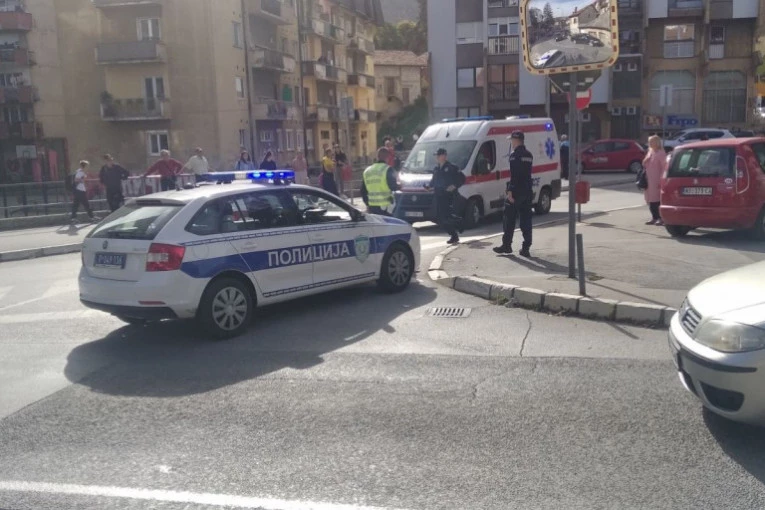 PRVI SNIMCI SA MESTA PUCNJAVE U UŽICU! Napadač pobegao u ''mercedesu''! (FOTO/VIDEO)