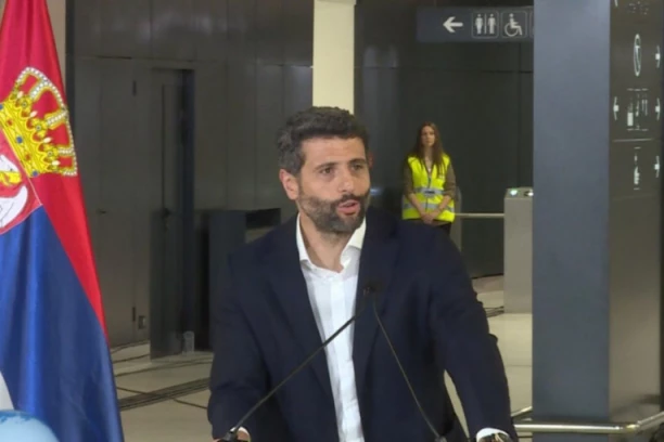 PRESTONICA DOBIJA NOVU SPORTSKU LEPOTICU: Obećanje Aleksandra Šapića - na mestu dosadašnjeg stadiona, gradiće se moderan objekat!