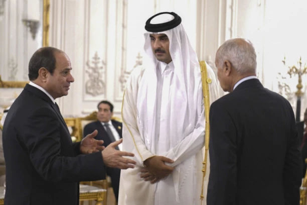 "ŽIVOTI PALESTINACA SU MANJE VAŽNI OD IZRAELSKIH" Arapski lideri sa samita u Egiptu osudili GLOBALNI MUK, palestinski predsednik poručio Izraelu:"NEĆEMO OTIĆI!"