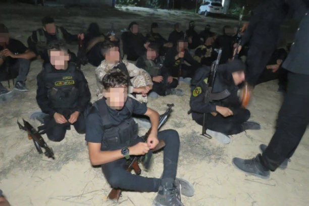 OVAJ ČOVEK JE OSMISLIO MASAKR OD 7. OKTOBRA: Hamasov komandant iz senke se VRATIO IZ MRTVIH, lažirao smrt VEŠTAČKOM KRVLJU, godinama živeo u tunelima!