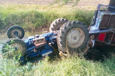 SAOBRAĆAJKA KOD PROKUPLJA:Traktor se prevrnuo, poginula osoba!