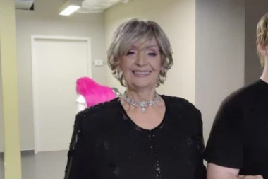 ON JE SPECIJALNI GOST NA KONCERTU LEPE LUKIĆ: "Velika je čast biti sa kraljicom na bini"