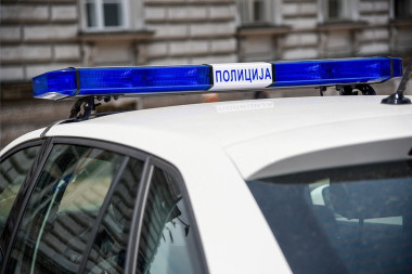 IMALI SU ŠTA I DA VIDE! Policija pretresla stan muškarca iz Sremske Mitrovice - evo šta je pronađeno