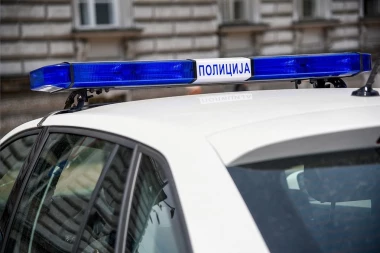 PRONAĐENA VELIKA KOLIČINA NARKOTIKA! Policija izvršila pretres stana muškarca u Pećincima