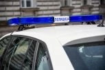 POVREĐEN SAOBRAĆAJNI POLICAJAC NA TOPČIDERU: Bahati vozač naleteo na njega, pa pobegao sa lica mesta!