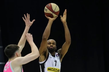 SENZACIJA! Megina deca POBEDILA šampiona autokošem u poslednjoj sekundi! Partizan u teškom KANALU! (VIDEO)