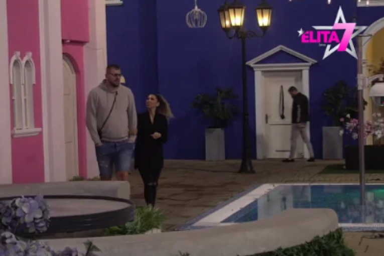 Janjuš i Aneli Elita