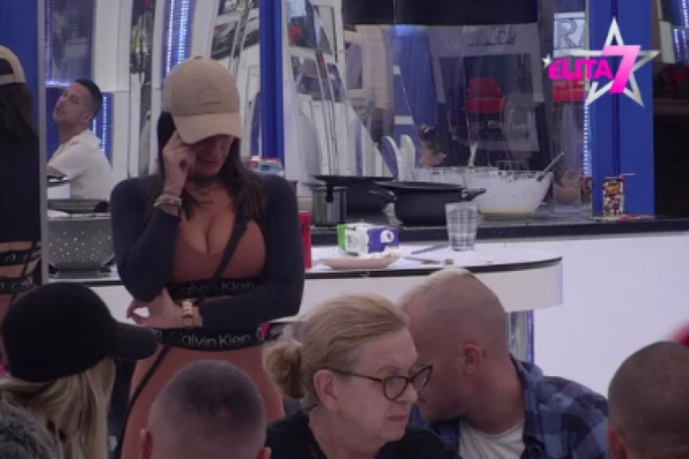 Teodora Delić Pretres nedelje