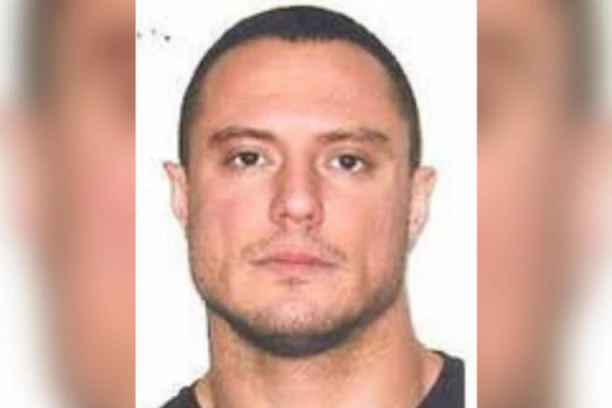 OTKRIVENO KO JE RANJEN SA TRAJKOVSKIM U SKOPLJU! Ubica ispalio ceo šaržer u njih pa mirno odšetao!