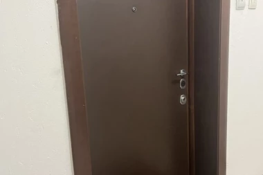 IZA VRATA SE KRIJU ČAK 4 SOBE I SAUNA - U SAMO 7 KVDARATA! Ovo je NAJMANJI stan na svetu, i potpuno je neverovatno kako izgleda! (VIDEO)