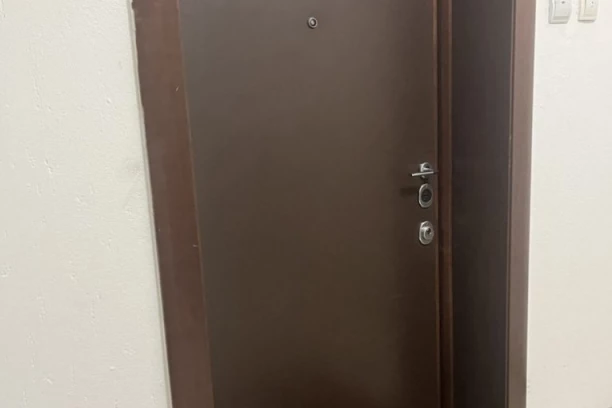 IZA VRATA SE KRIJU ČAK 4 SOBE I SAUNA - U SAMO 7 KVDARATA! Ovo je NAJMANJI stan na svetu, i potpuno je neverovatno kako izgleda! (VIDEO)