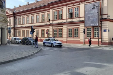 HAVARIJA U CENTRU ČAČKA! Tokom izvođenja radova PRESEČENE gasovodne cevi, iz ustanova EVAKUISANI radnici! (FOTO)
