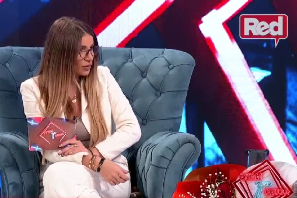 HAOS U DALILINOJ EMISIJI: Pale teške pretnje za vreme reklama, voditeljka u ŠOKU!