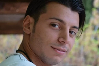 MIRKO SEKIROM UBIO MAJKU, PA KRENUO NA OCA: Posle zločina SKOČIO S TERASE, a sada je isplivala STRAVIČNA ISTINA O PORODICI